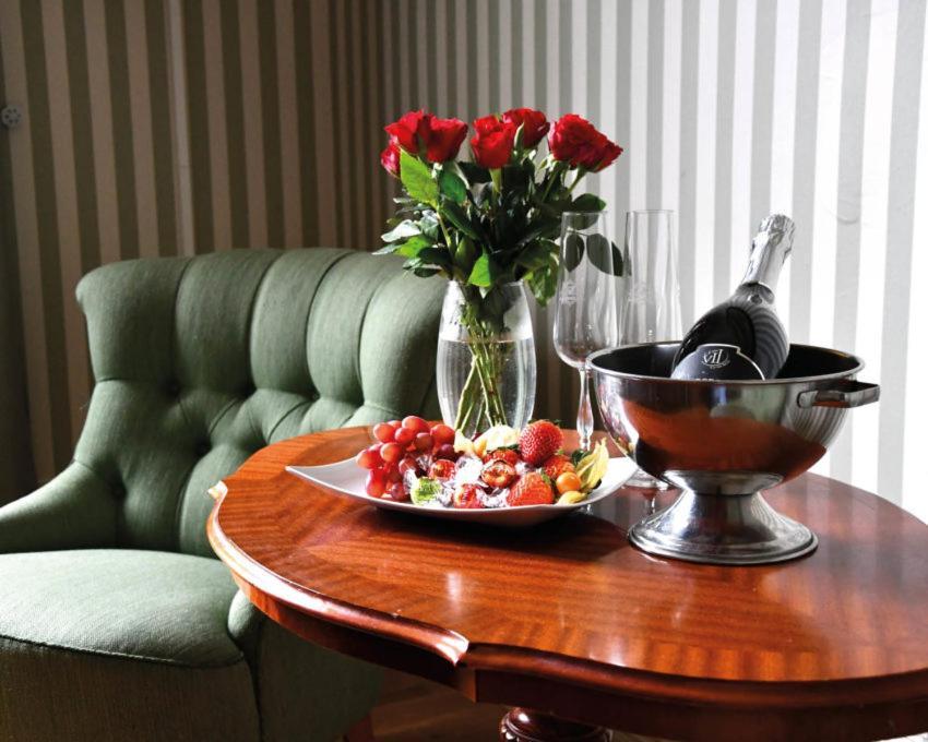 Kisa Waerdshus & Hotell Εξωτερικό φωτογραφία