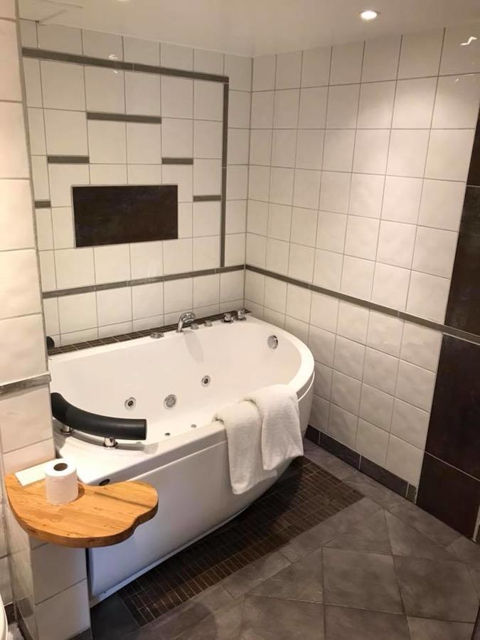 Kisa Waerdshus & Hotell Εξωτερικό φωτογραφία